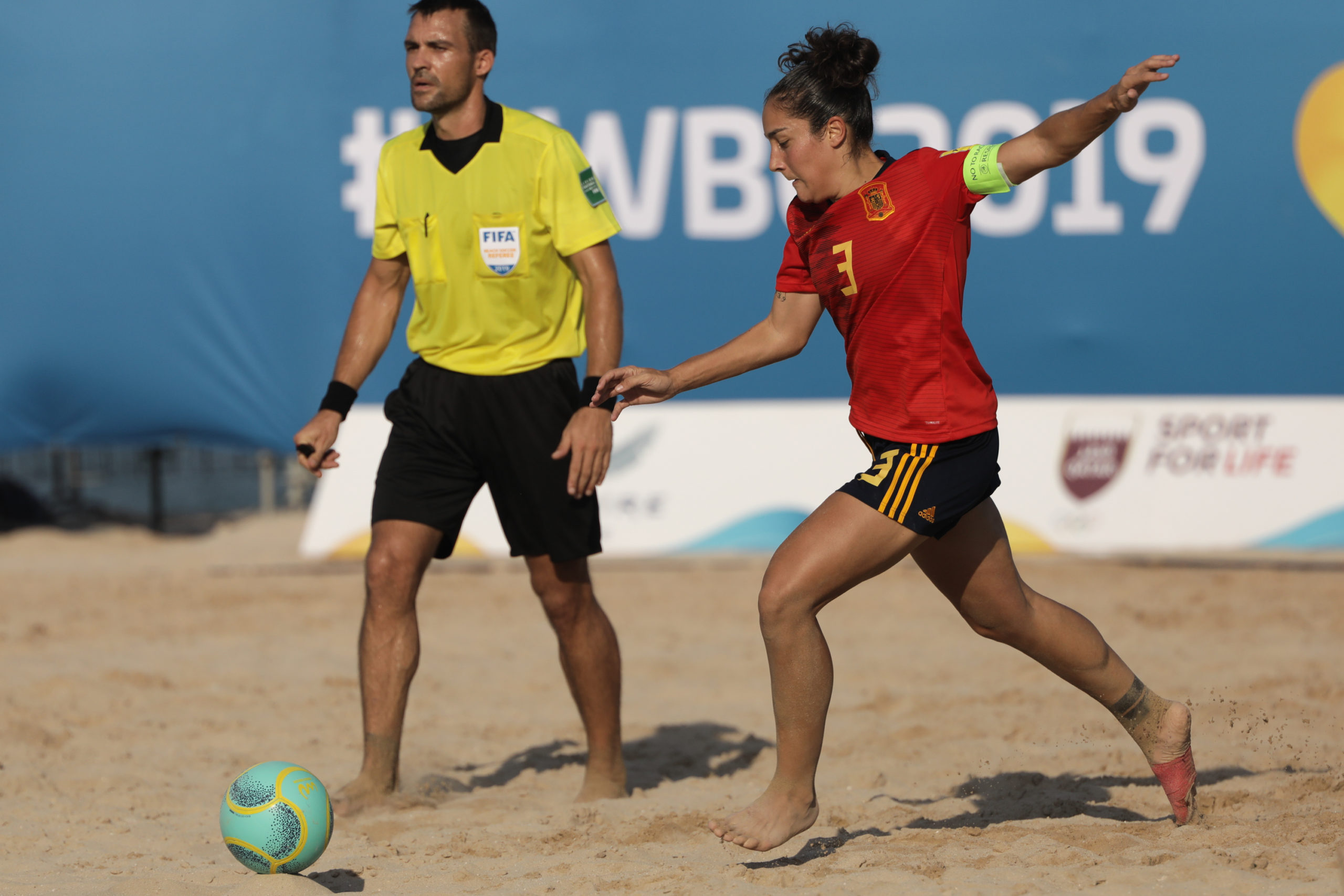 Beach soccer world. ФИФА пляжный футбол. Beach Soccer. НЛПФ пляжный футбол. Бейсболка Beach Soccer World Cup 2021.